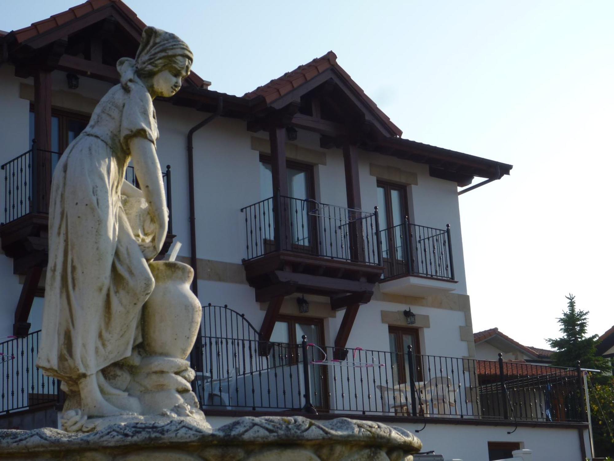 Apartamentos La Fuente De Enmedio Suances Kültér fotó
